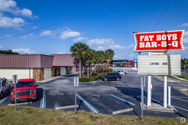 Residents of Anthem Park love enjoying delicious barbecue at Fatboy's BBQ nearby.