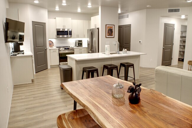 3BR, 2BA - Kitchen Dining