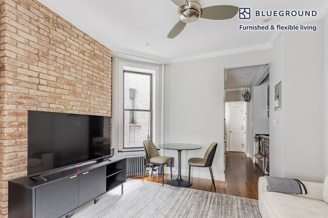 250 Mott St unit FL6-ID1947, New York, NY 10012 - photo 4