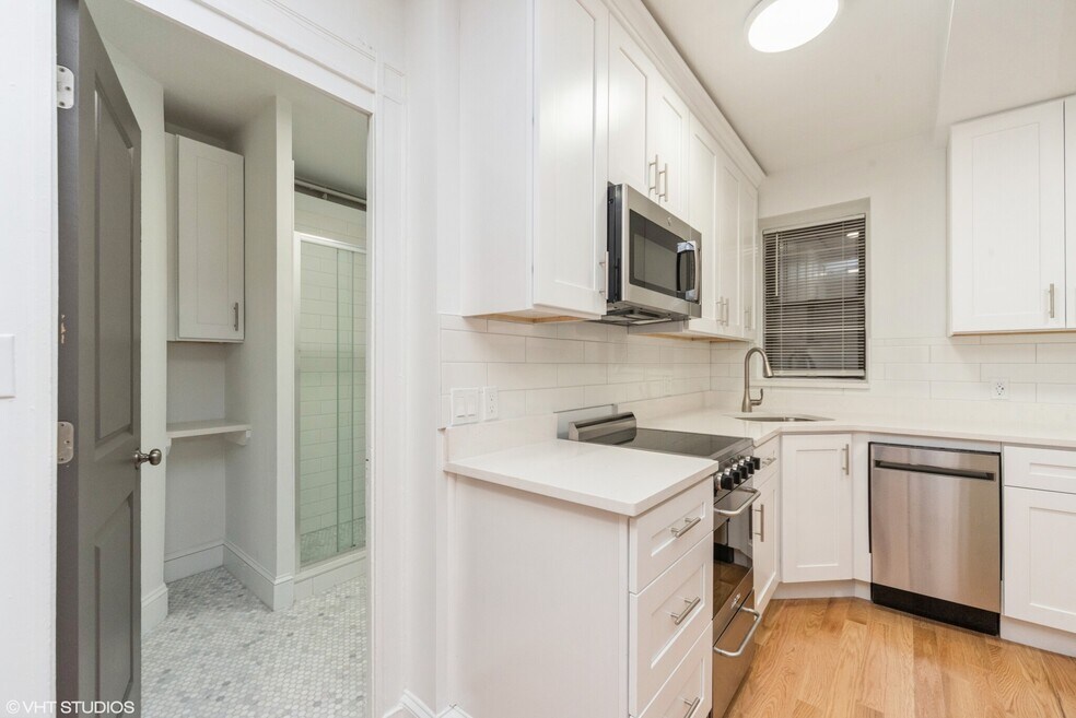 *Pictures are representative samples of the advertised unit. In some cases, the actual units you tou