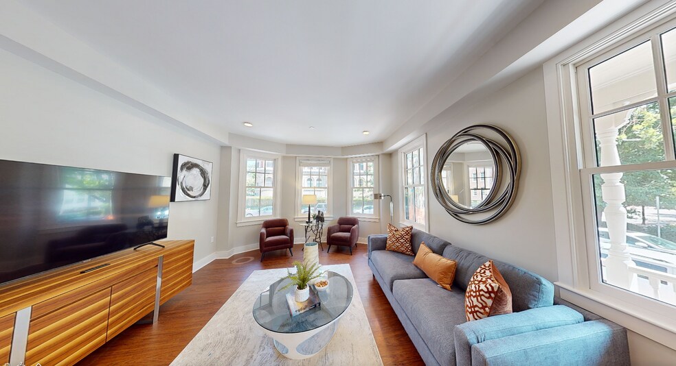 380 Harvard St unit 4, Cambridge, MA 02138 - photo 1