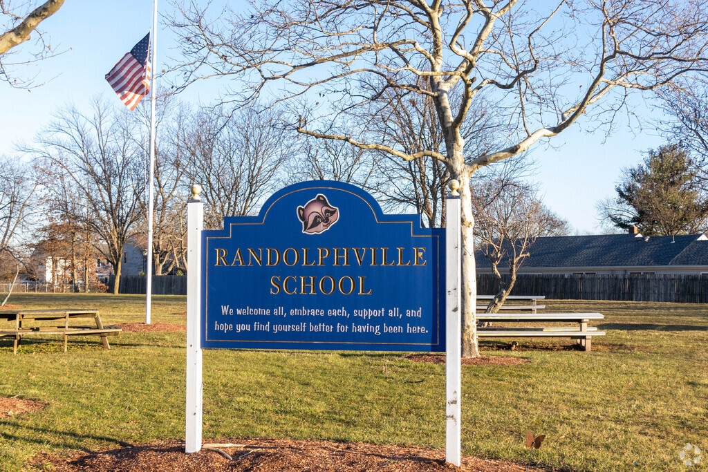 Randolphville Elementary School is for students in grades K through 3.