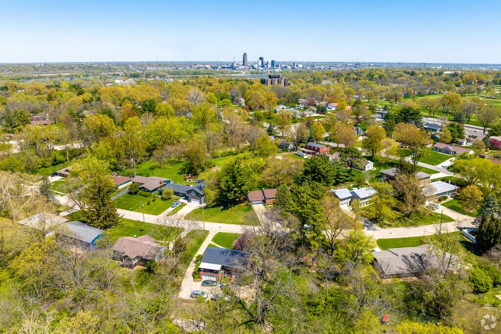 For Sale 4207 SW 25th St, Des Moines, IA 50321