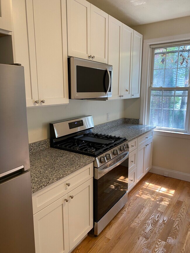 83 Bolton St unit 1, Boston, MA 02127 - photo 3
