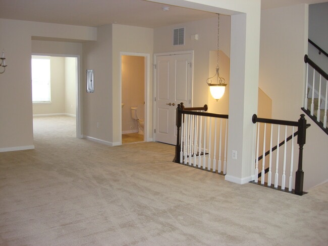 340 Chessington Dr unit 340 Chessington Dr., Odenton, MD 21113 - photo 3
