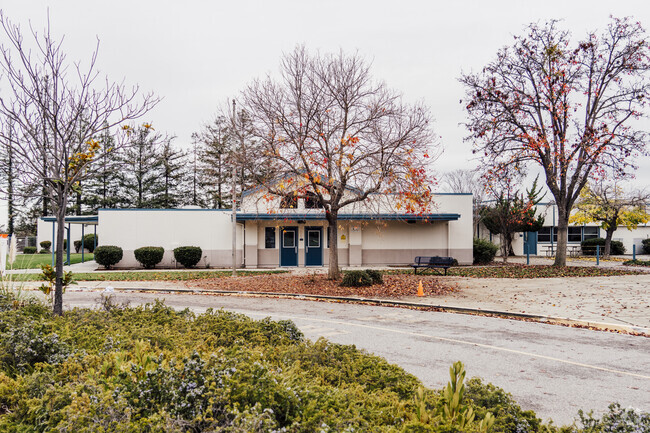 The front building of Stevens Creek Elementary School in Cupertino, California.