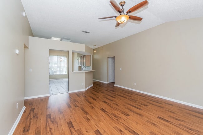 2963 Waters View Cir, Orange Park, FL 32073 - photo 4