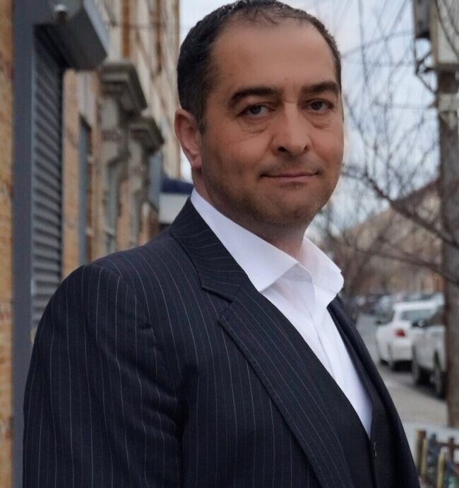 Agent Photo