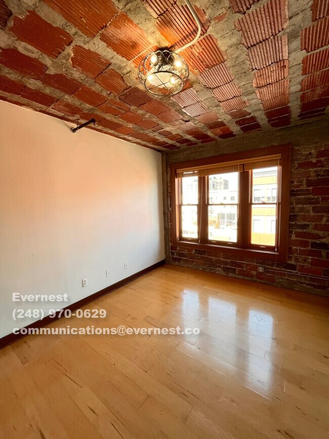 78 Watson St unit 16, Detroit, MI 48201 - photo 5