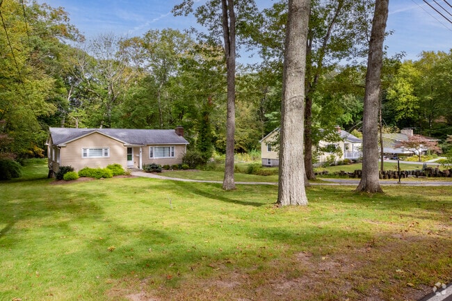 Homes on the outskirts of Storrs Mansfield often feature large lots.