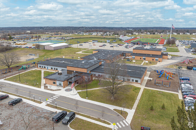 A great view of North Oakview Elementary School in Grand Rapids, Michigan.