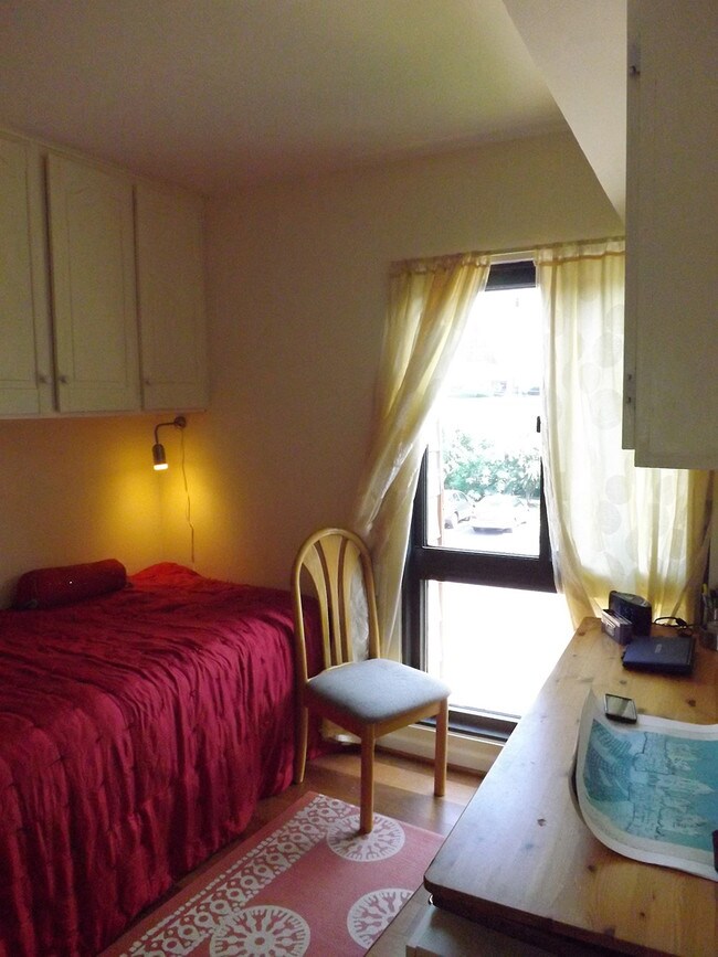 12702 Veirs Mill Rd unit 301, Rockville, MD 20853 - photo 3