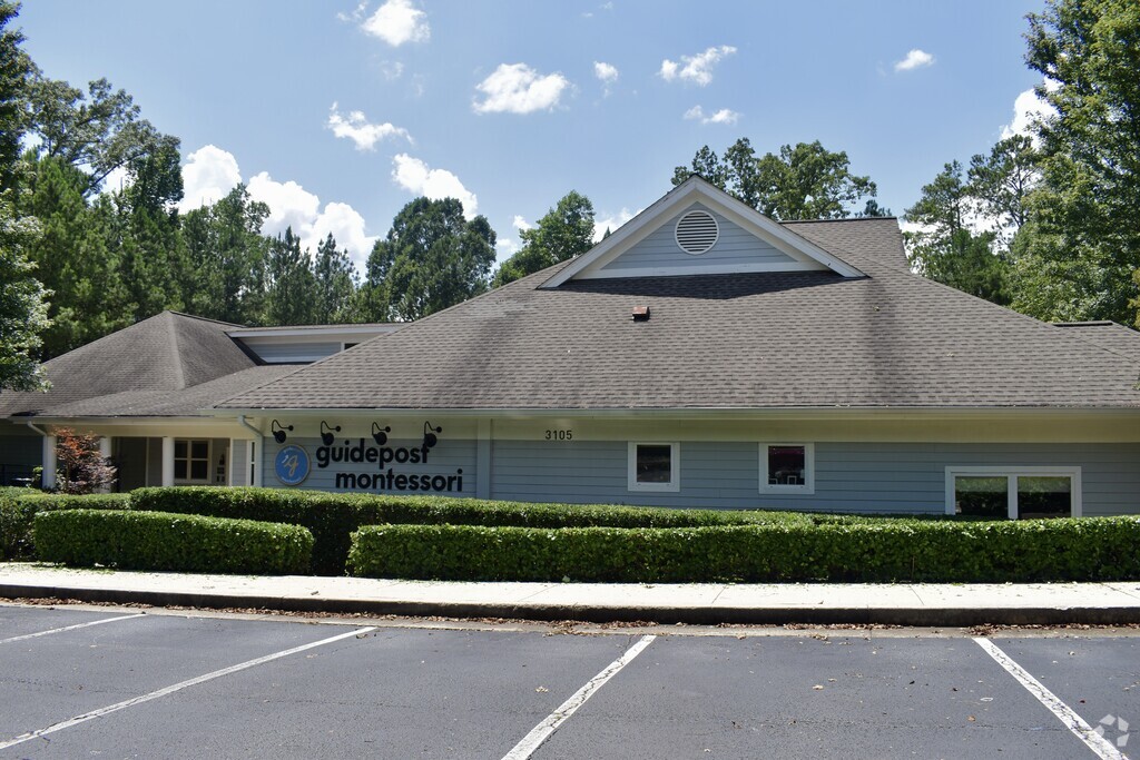 Main entrance to Guidepost Montessori at Deerfield in Alpharetta, Milton GA