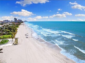 271 Southbay Dr Unit 53, Naples, FL 34108