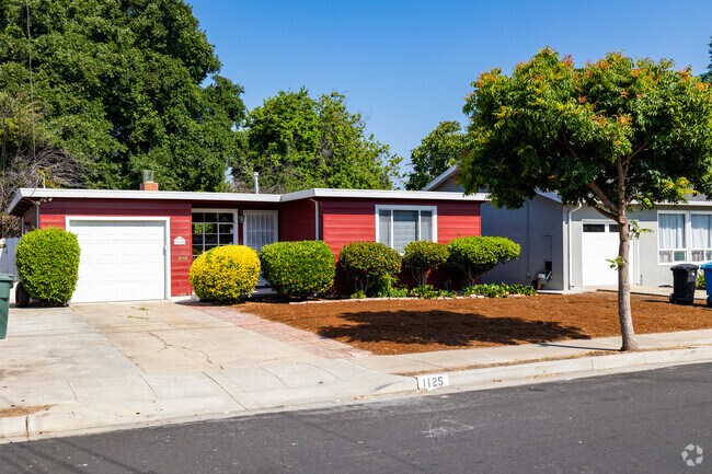 Mid-century homes in Belle Haven testify to the neighborhood's 1950s construction boom.