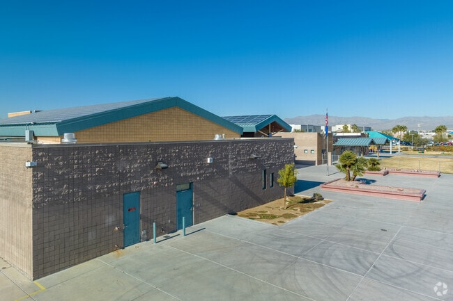 Diaz Ruben P Elementary School serves PK-5.