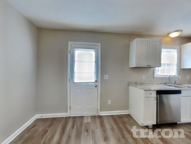 112 Glengariff Ln, Clayton, NC 27520 - photo 4