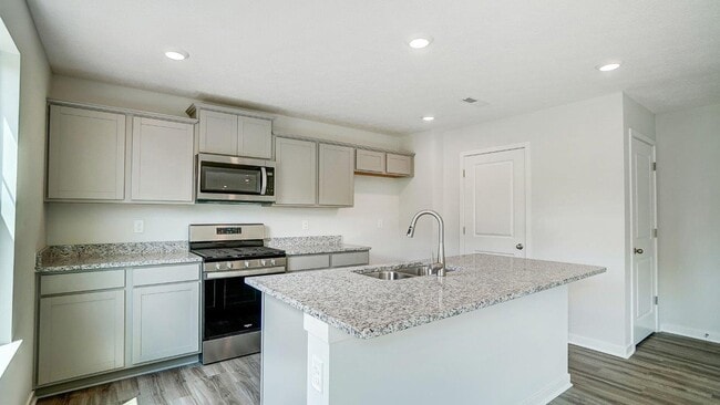 61 Cider Mill Dr, Ashville, OH 43103 - photo 6