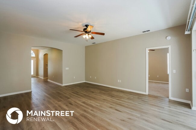 10724 Carloway Hills Dr, Wimauma, FL 33598 - photo 4