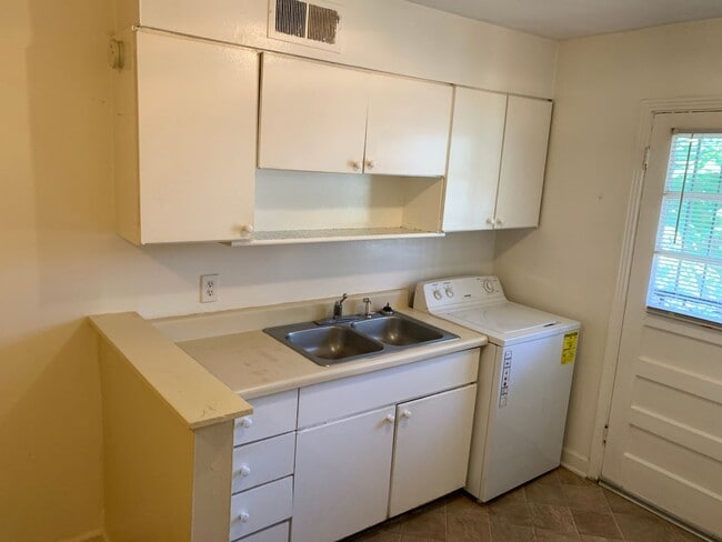 269 Williford St, Memphis, TN 38112 - photo 5