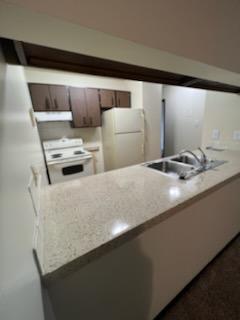 One Bedroom, Kitchen