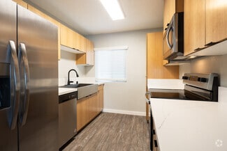 14221 Edwards St, Westminster, CA 92683