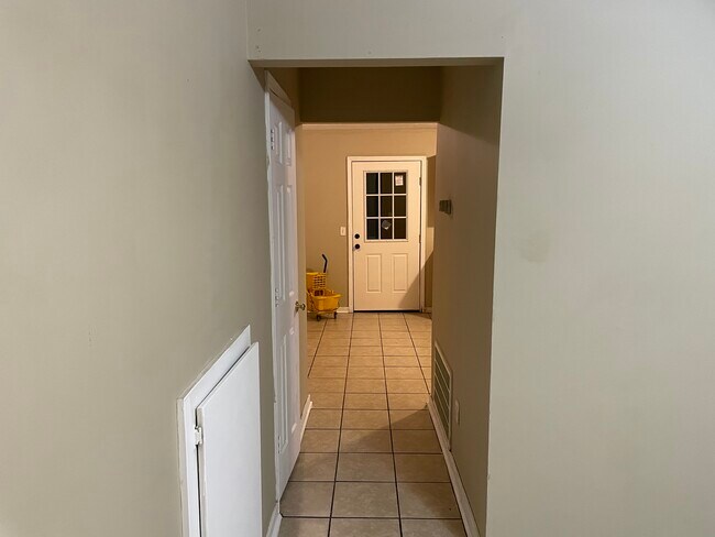 1301 Louisville St unit 40, Starkville, MS 39759 - photo 5