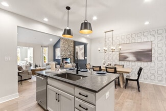 2495 Main, Hurricane, WV 25526