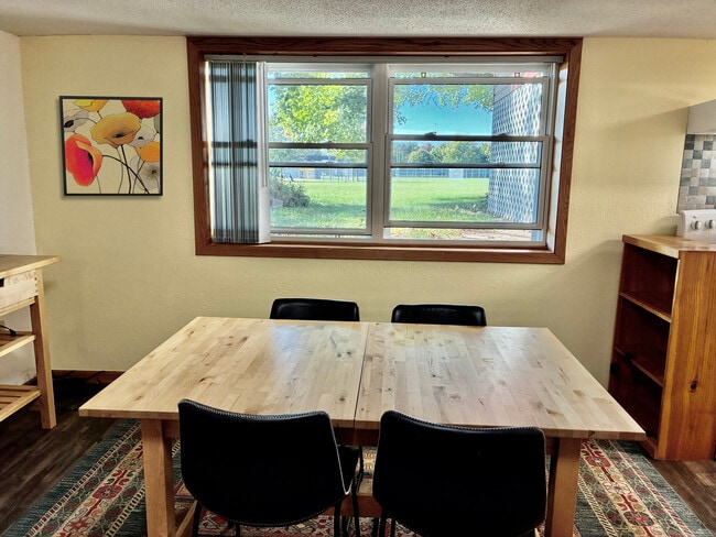 317 N Wasson Ln unit B, River Falls, WI 54022 - photo 2