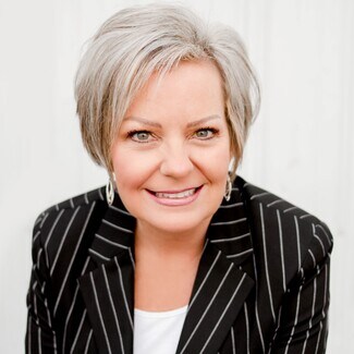 Lora Mindel