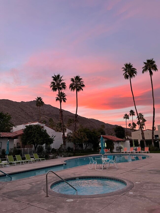250 E San Jose Rd unit 61, Palm Springs, CA 92264 - photo 2