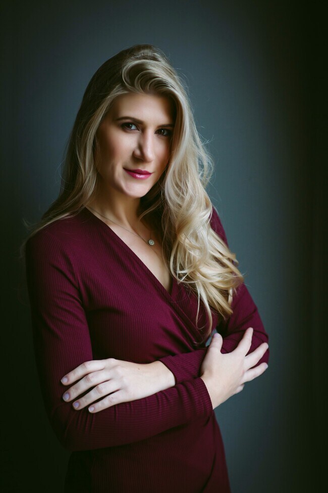 Agent Photo