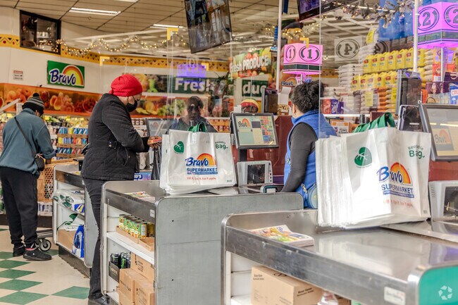 Bravo Supermarket offers a variety of grocery items and dairy products in Upper Albany.