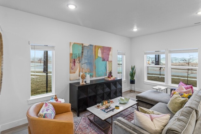 253 W 2975 S, Nibley, UT 84321 - photo 2