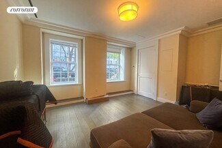 40 E 72nd St, New York, NY 10021