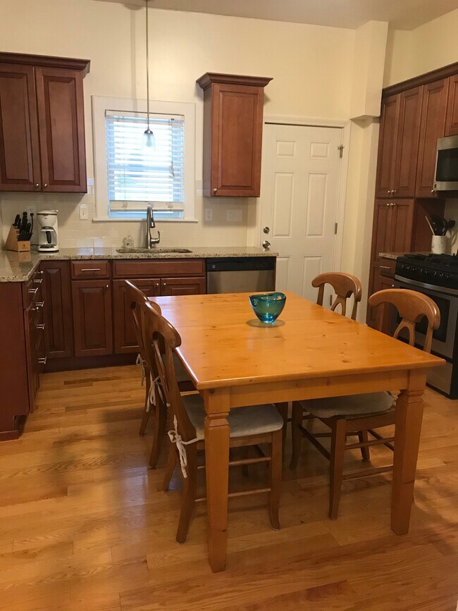 48 Cameron Ave unit 2, Somerville, MA 02144 - photo 3