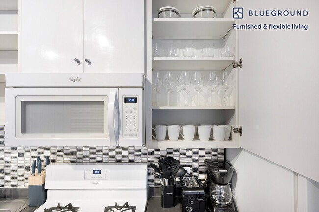 445 Artisan Way unit FL2-ID1290, Somerville, MA 02145 - photo 7