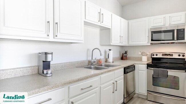 1601 W Arbrook Blvd unit 537.1411156, Arlington, TX 76015 - photo 4