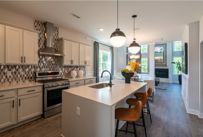 112-129 Swain St, Clayton, NC 27527 - photo 2