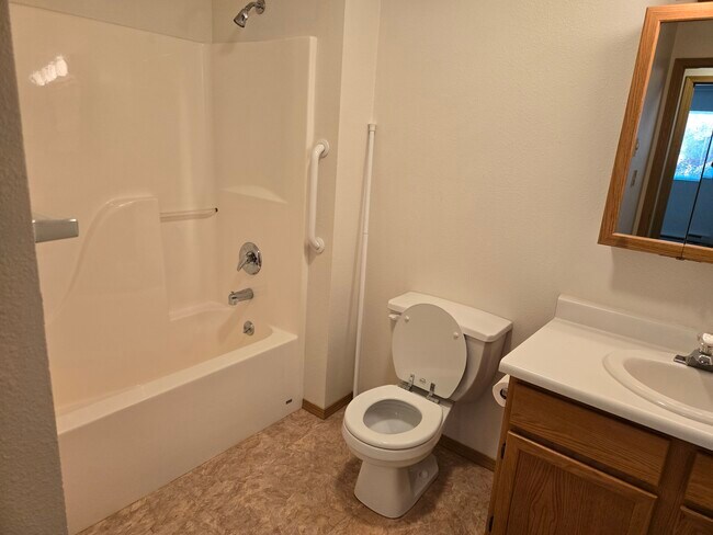 315 Janet St unit 315 Janet, Helena, MT 59601 - photo 6