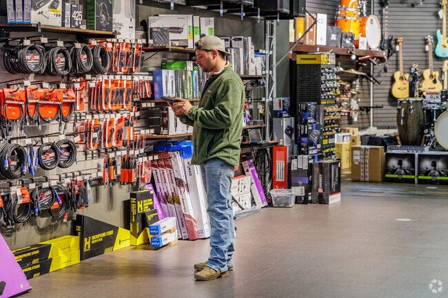 Ernie Williamson Music near Hatten supplies instruments and gear.