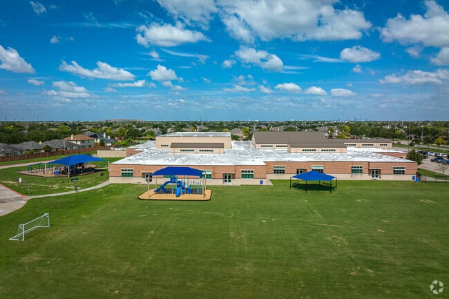 Glenn York Elementary School in Houston nurtures every child's inner explorer.