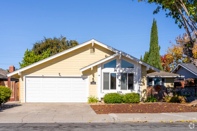 Pruneridge features a mix of styles, from cozy bungalows to contemporary homes.