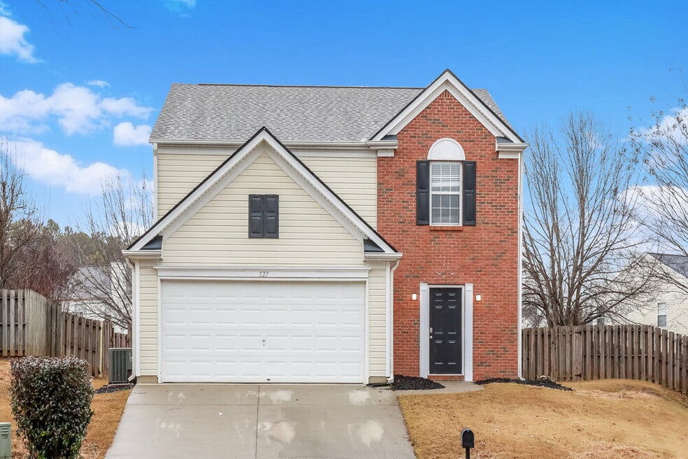 527 Ives Cir NW, Lilburn, GA 30047 - photo 1