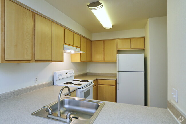 3BR, 2BA - 1,232 SF