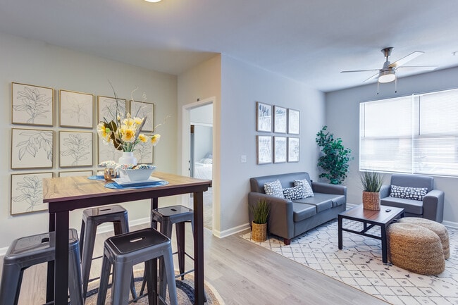 The Social Normal, Normal, IL 61761 - photo 3