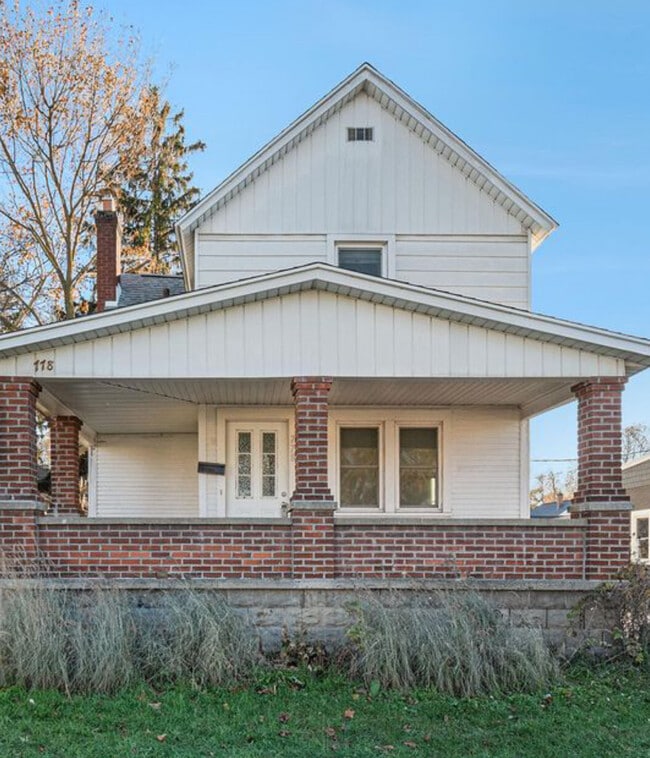 778 Eleanor St NE, Grand Rapids, MI 49505