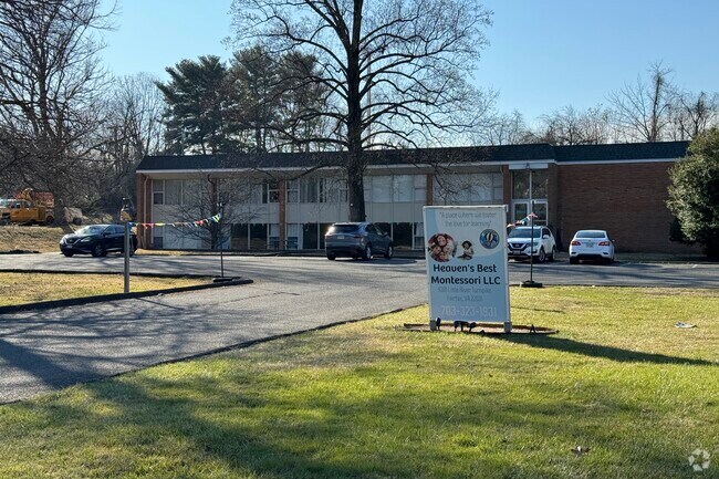 Heaven's Best Montessori LLC serves the community of Fairfax.