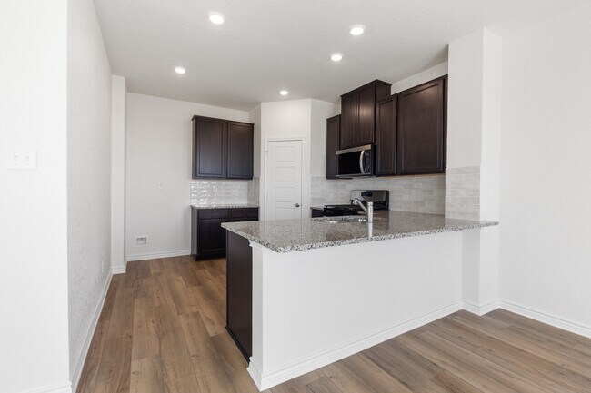 10030 Jagger Ave, San Antonio, TX 78232 - photo 6