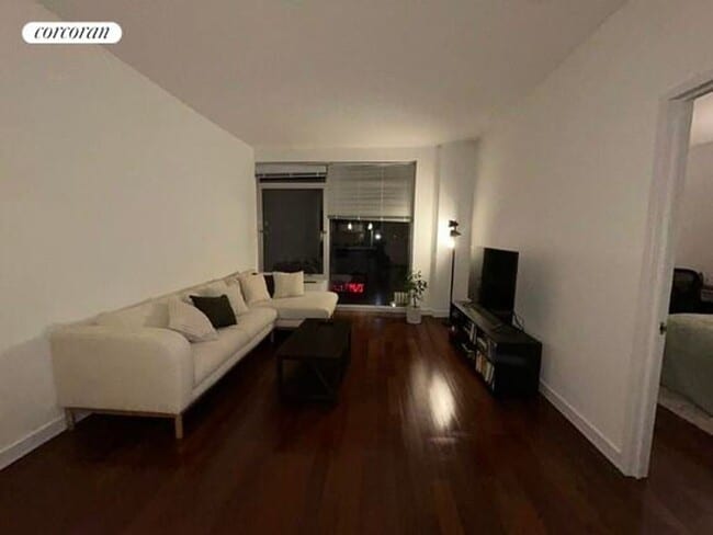 41-17 Crescent St, Long Island City, NY 11101 - photo 3